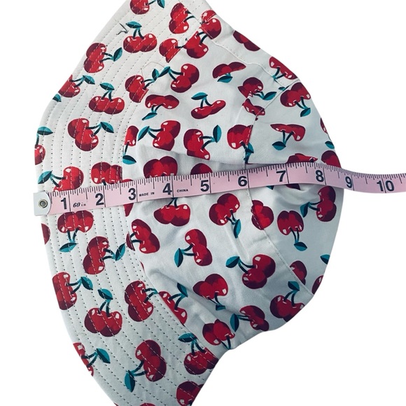 Retro Cherry Print Bucket Hat White Women’s - Picture 5 of 5